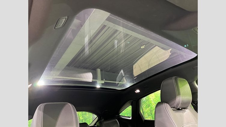 2019 認定中古車 Jaguar E-Pace Yulong White 4WD R-Dynamic SE