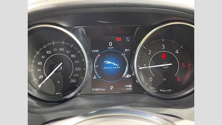 2019 認定中古車 Jaguar E-Pace Yulong White 4WD R-Dynamic SE