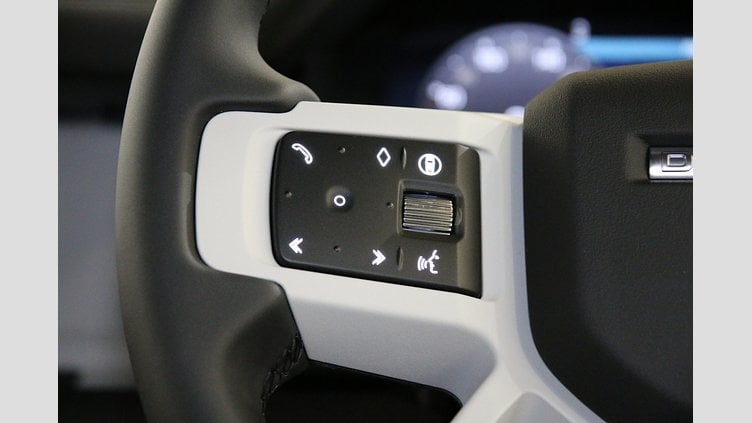 2025 認定中古車 Land Rover Defender 130 サントリーニブラック D350 AWD（AT） X-DYNAMIC SE D350