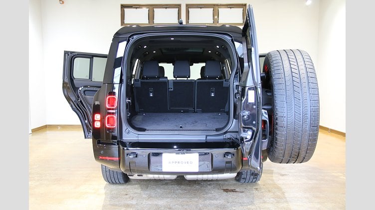 2025 認定中古車 Land Rover Defender 130 サントリーニブラック D350 AWD（AT） X-DYNAMIC SE D350