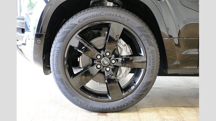 2025 認定中古車 Land Rover Defender 130 サントリーニブラック D350 AWD（AT） X-DYNAMIC SE D350