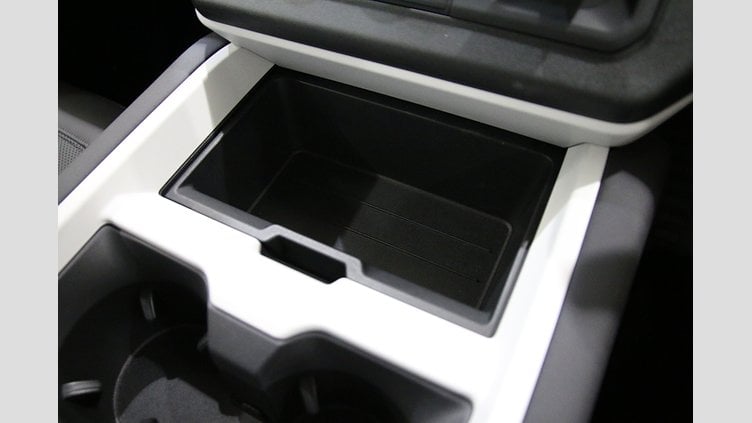 2025 認定中古車 Land Rover Defender 130 サントリーニブラック D350 AWD（AT） X-DYNAMIC SE D350