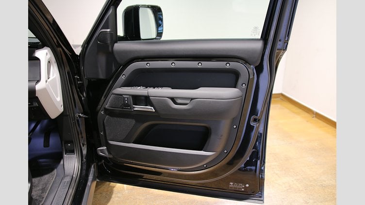 2025 認定中古車 Land Rover Defender 130 サントリーニブラック D350 AWD（AT） X-DYNAMIC SE D350