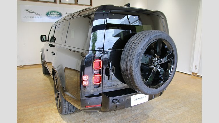 2025 認定中古車 Land Rover Defender 130 サントリーニブラック D350 AWD（AT） X-DYNAMIC SE D350