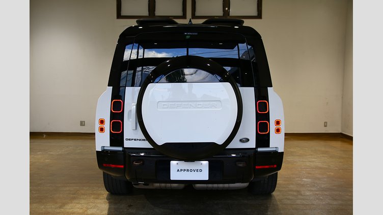 2023 認定中古車 Land Rover Defender 130 フジホワイト D300 AWD（AT） X-DYNAMIC HSE