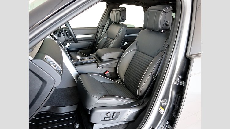 2025 Approved Land Rover Discovery Eiger Grey AWD D300 Dynamic HSE