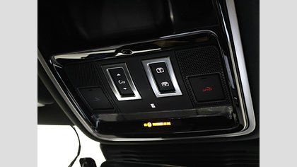 Range Rover Velar 25