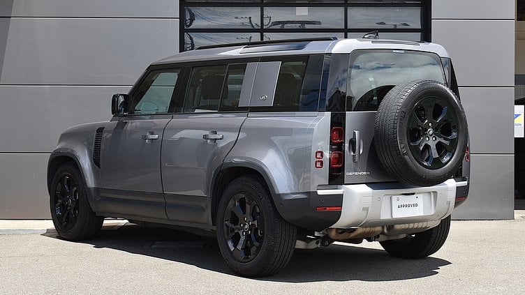 2023 認定中古車 Land Rover Defender 110 アイガーグレイ D300 AWD（AT） S