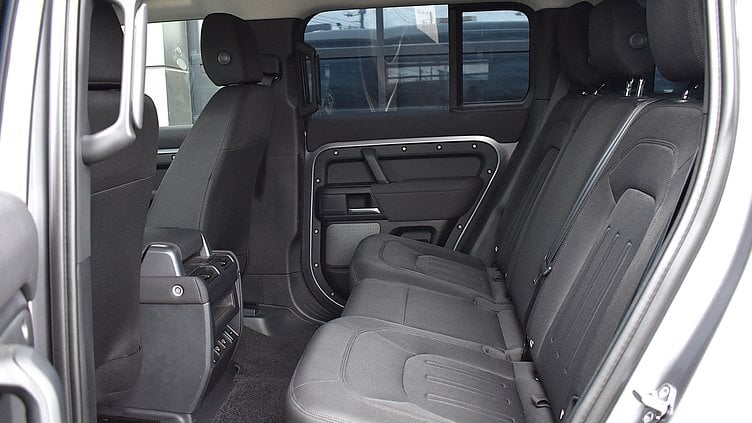 2021 認定中古車 Land Rover Defender 110 Eiger Grey 2.0L P300 4WD 110 2.0L P300 4WD