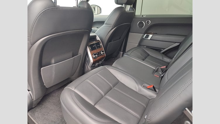 2020 JAZDENÉ VOZIDLÁ Land Rover Range Rover Sport Hakuba Silver 4x4 3.0D I6 MHEV HSE AWD A/T