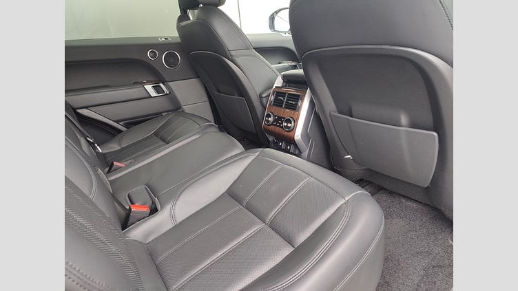 2020 JAZDENÉ VOZIDLÁ Land Rover Range Rover Sport Hakuba Silver 4x4 3.0D I6 MHEV HSE AWD A/T
