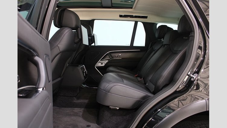 2023 อนุมัติ Land Rover Range Rover Santorini Black 4.4 litre V8 530PS Twin Turbocharged Petrol LWB Autobiography