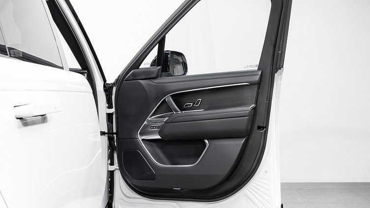 2022 Approved Land Rover Range Rover Fuji White D350 HSE SWB
