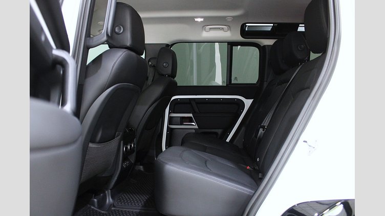 2024 อนุมัติ Land Rover Defender 110 Fuji White P400e AWD AUTOMATIC PHEV [1] SE