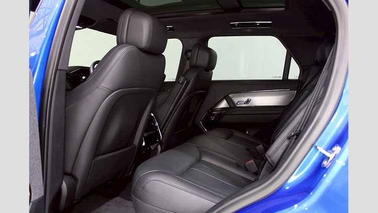 2025 อนุมัติ Land Rover Range Rover Sport Velocity Blue - Gloss finish P460e Petrol Plug-in Hybrid SE