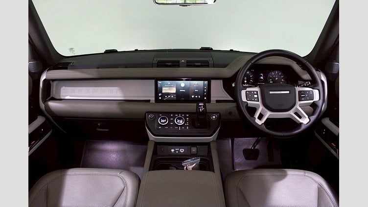 2024 อนุมัติ Land Rover Defender 110 Pangea Green P400e AWD AUTOMATIC PHEV SE