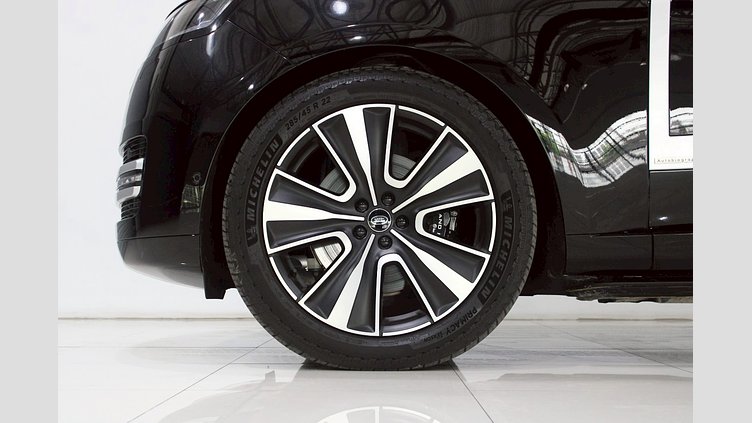 2025 อนุมัติ Land Rover Range Rover Santorini Black 	
P460e Petrol Plug-in Hybrid Long Wheelbase Autobiography