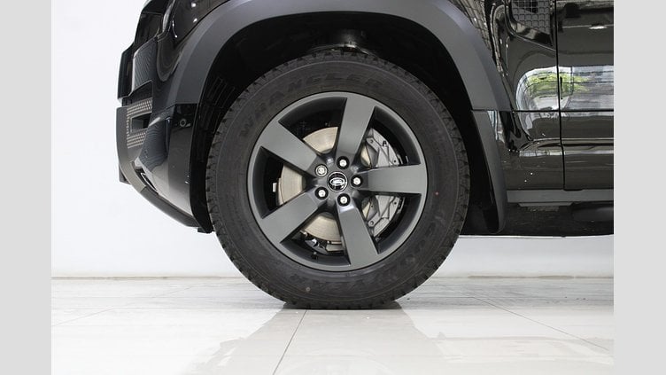 2025 อนุมัติ Land Rover Defender 110 Santorini Black P400e AWD AUTOMATIC PHEV SE