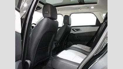 Range Rover Velar 4