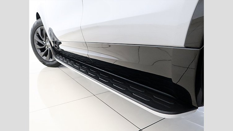 2025 Approved Land Rover Discovery Eiger Grey AWD D350 Dynamic HSE