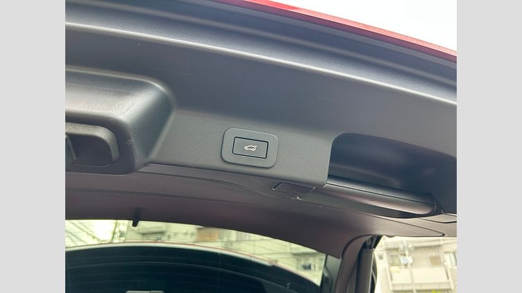 2023 認定中古車 Jaguar F-Pace Firenze Red 2.0Lガソリン　250P S