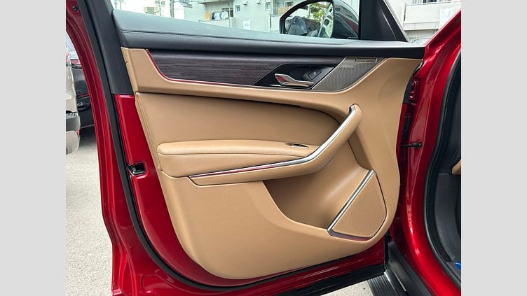 2023 認定中古車 Jaguar F-Pace Firenze Red 2.0Lガソリン　250P S