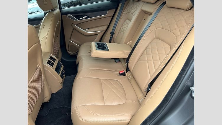 2023 認定中古車 Jaguar F-Pace Firenze Red 2.0Lガソリン　250P S