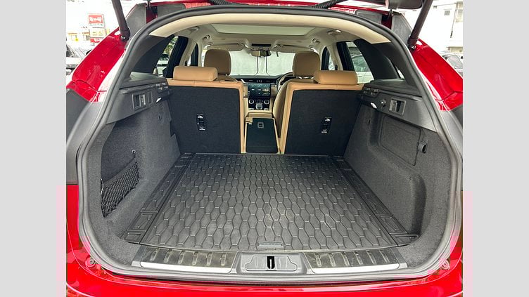 2023 認定中古車 Jaguar F-Pace Firenze Red 2.0Lガソリン　250P S