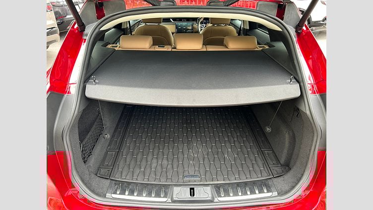2023 認定中古車 Jaguar F-Pace Firenze Red 2.0Lガソリン　250P S
