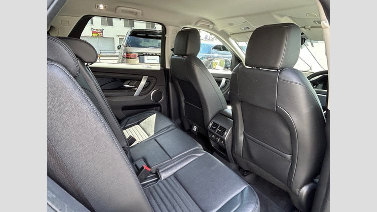 2021 認定中古車 Land Rover Discovery Sport Fuji White 2.0L ディーゼルSE　180PS
 SE