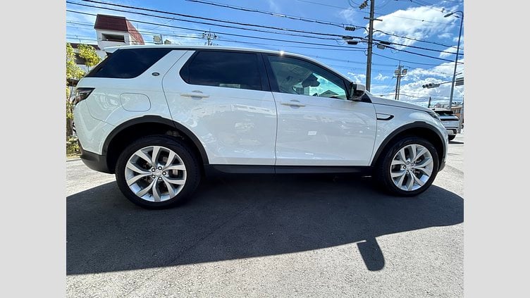 2021 認定中古車 Land Rover Discovery Sport Fuji White 2.0L ディーゼルSE　180PS
 SE