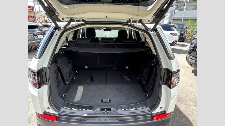 2021 認定中古車 Land Rover Discovery Sport Fuji White 2.0L ディーゼルSE　180PS
 SE