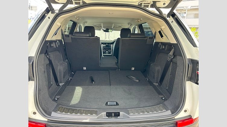 2021 認定中古車 Land Rover Discovery Sport Fuji White 2.0L ディーゼルSE　180PS
 SE