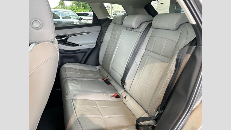 2019 認定中古車 Land Rover Range Rover Evoque シリコンシルバー D180 SE