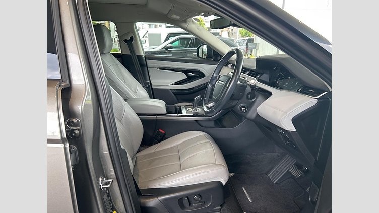 2019 認定中古車 Land Rover Range Rover Evoque シリコンシルバー D180 SE