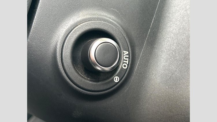 2019 認定中古車 Land Rover Range Rover Evoque シリコンシルバー D180 SE