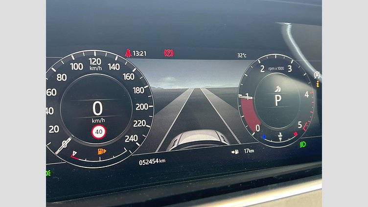 2019 認定中古車 Land Rover Range Rover Evoque シリコンシルバー D180 SE