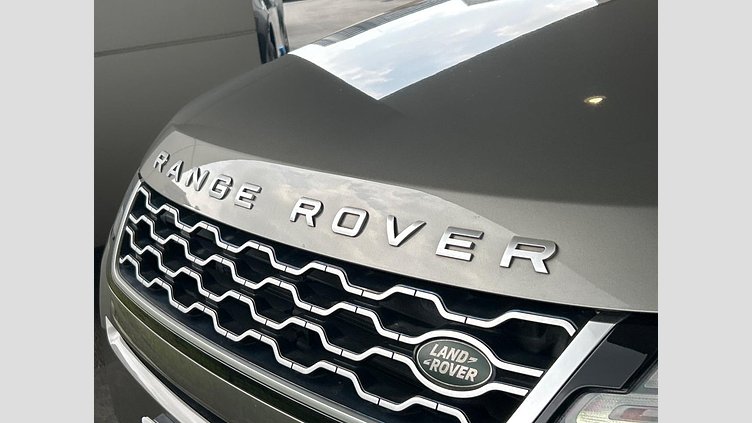 2019 認定中古車 Land Rover Range Rover Evoque シリコンシルバー D180 SE