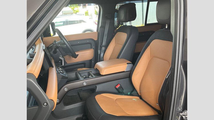 2022 認定中古車 Land Rover Defender 110 カルパチアングレイ D300 AWD（AT） X-DYNAMIC HSE