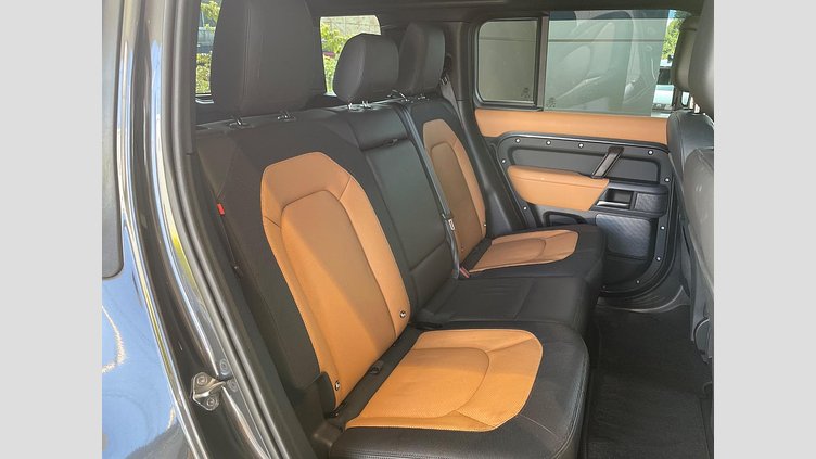 2022 認定中古車 Land Rover Defender 110 カルパチアングレイ D300 AWD（AT） X-DYNAMIC HSE