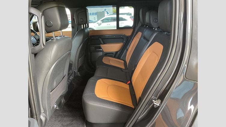 2022 認定中古車 Land Rover Defender 110 カルパチアングレイ D300 AWD（AT） X-DYNAMIC HSE