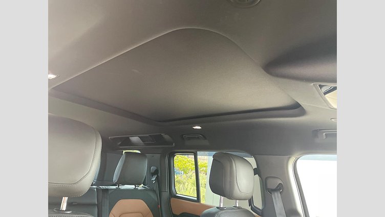 2022 認定中古車 Land Rover Defender 110 カルパチアングレイ D300 AWD（AT） X-DYNAMIC HSE