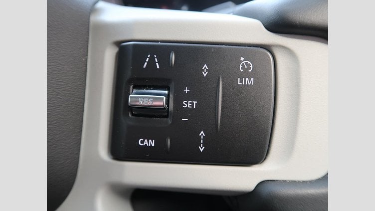 2023 認定中古車 Land Rover Defender 110 フジホワイト D300 AWD（AT） S