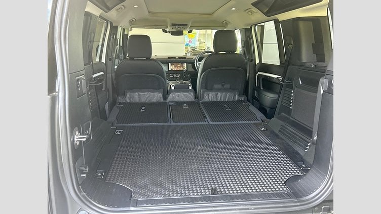 2023 認定中古車 Land Rover Defender 110 フジホワイト D300 AWD（AT） S