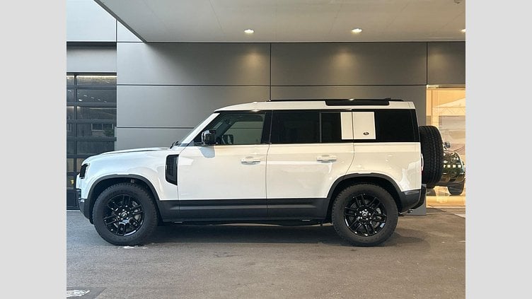 2023 認定中古車 Land Rover Defender 110 フジホワイト D300 AWD（AT） S
