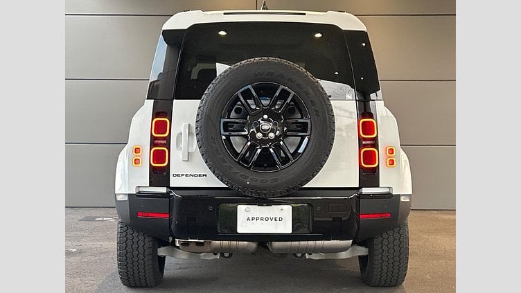 2023 認定中古車 Land Rover Defender 110 フジホワイト D300 AWD（AT） S