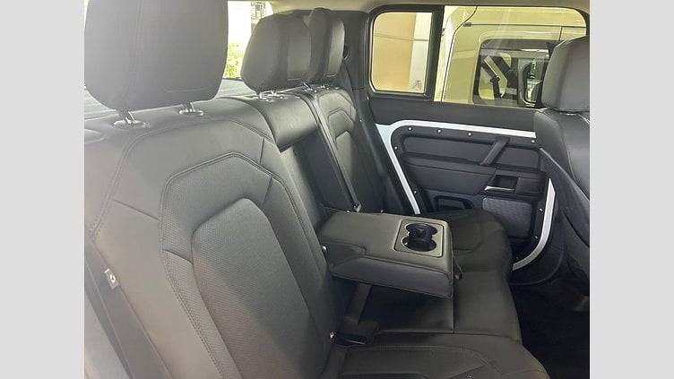 2023 認定中古車 Land Rover Defender 110 フジホワイト D300 AWD（AT） S