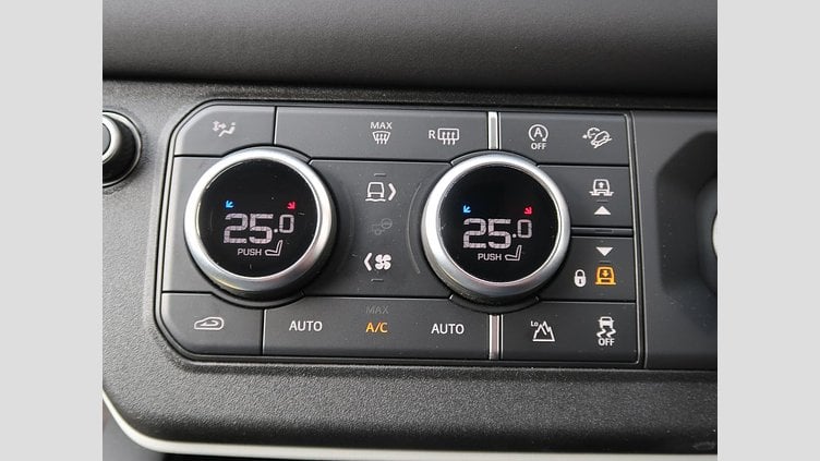 2023 認定中古車 Land Rover Defender 110 フジホワイト D300 AWD（AT） S