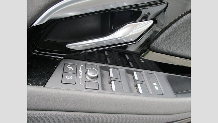 2019 認定中古車 Land Rover Range Rover Evoque フジホワイト P200 S