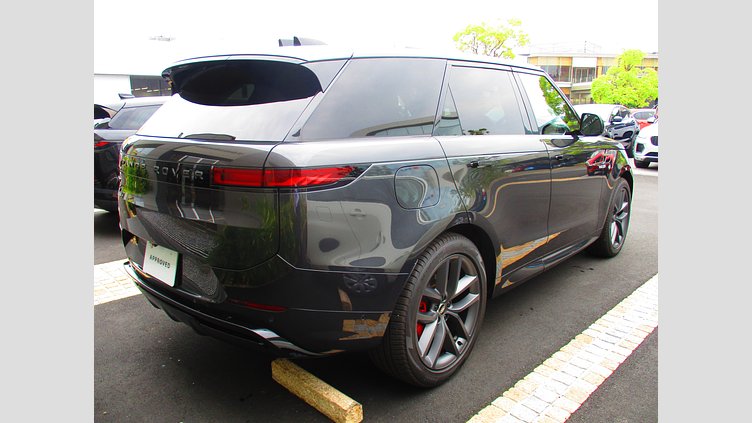 2024 認定中古車 Land Rover Range Rover Sport カルパチアングレイ D300マイルドハイブリッド スタンダードホイールベース Dynamic SE